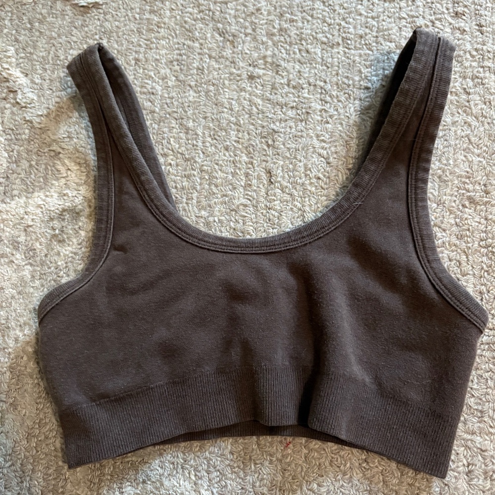 Alo espresso set bra & 7/8 bootcut legging SMALL